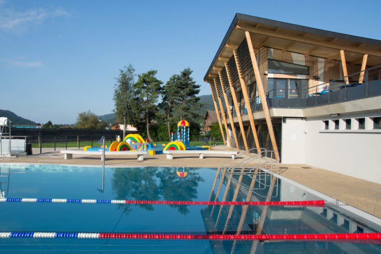 piscine la vague.jpg