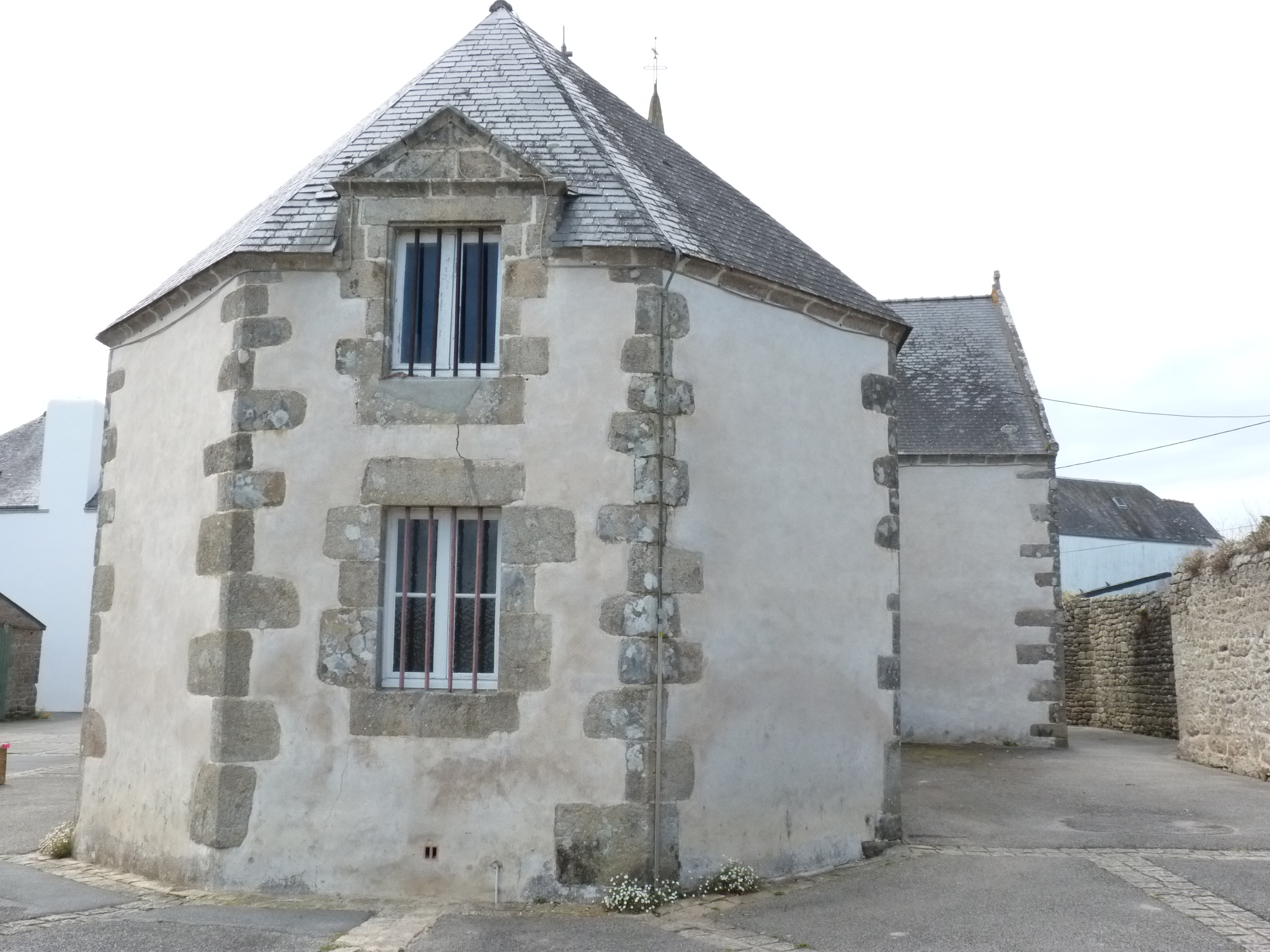eglise St Armel1.JPG