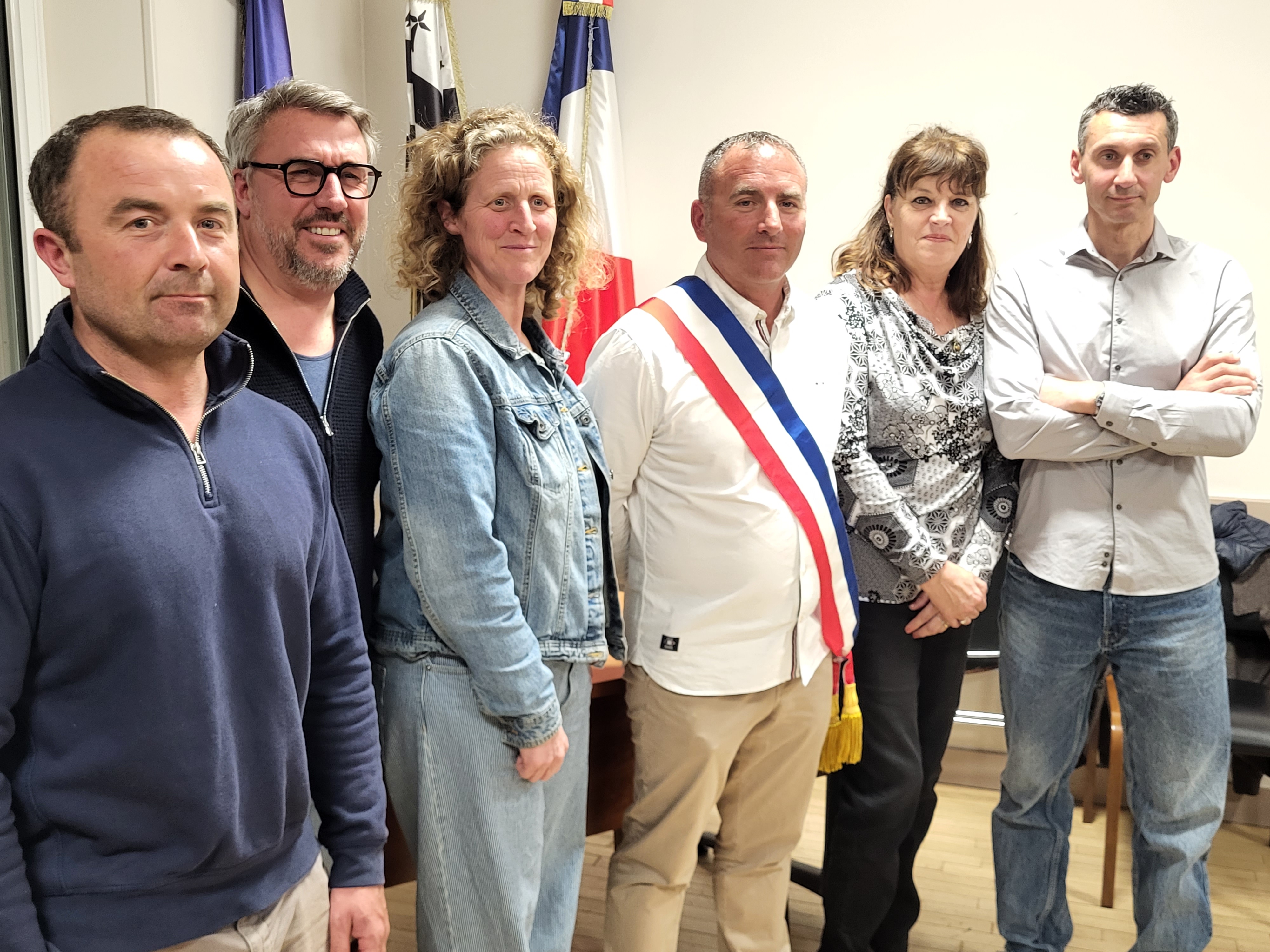 Maire et adjoints.jpg