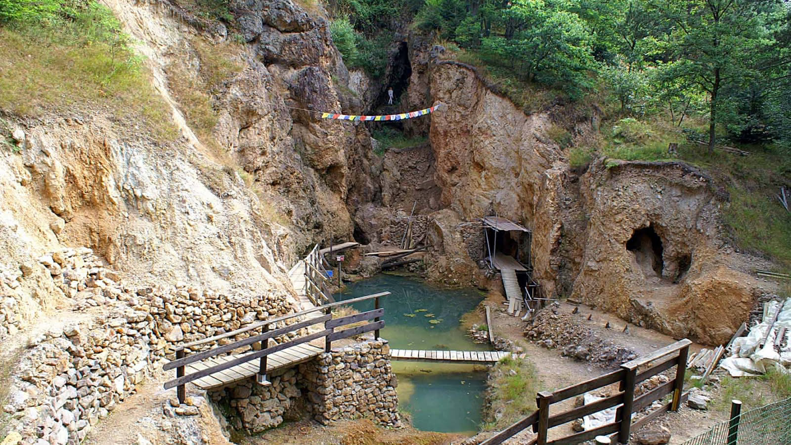 Fouilles du Donnerloch.jpg