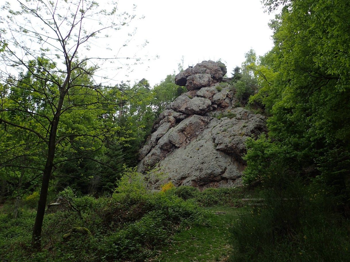 Rocher Hirnelestein.jpg
