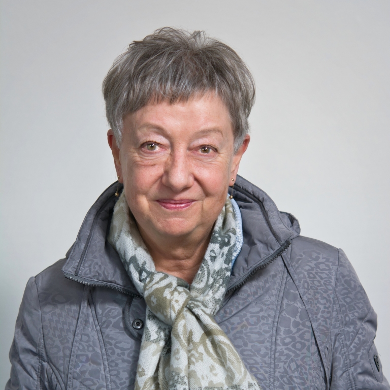 Christine.jpg