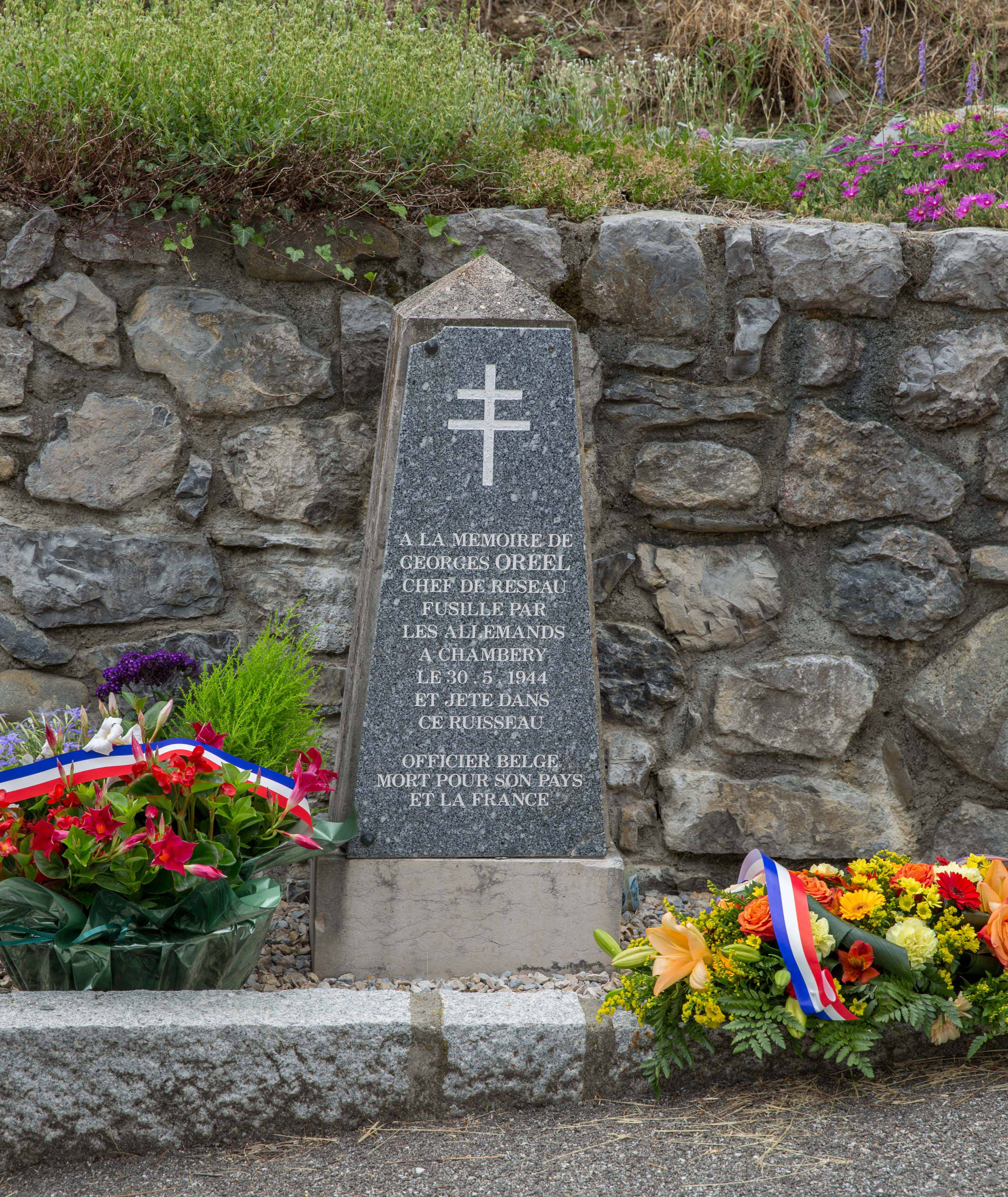 Memorial Oreel.jpg