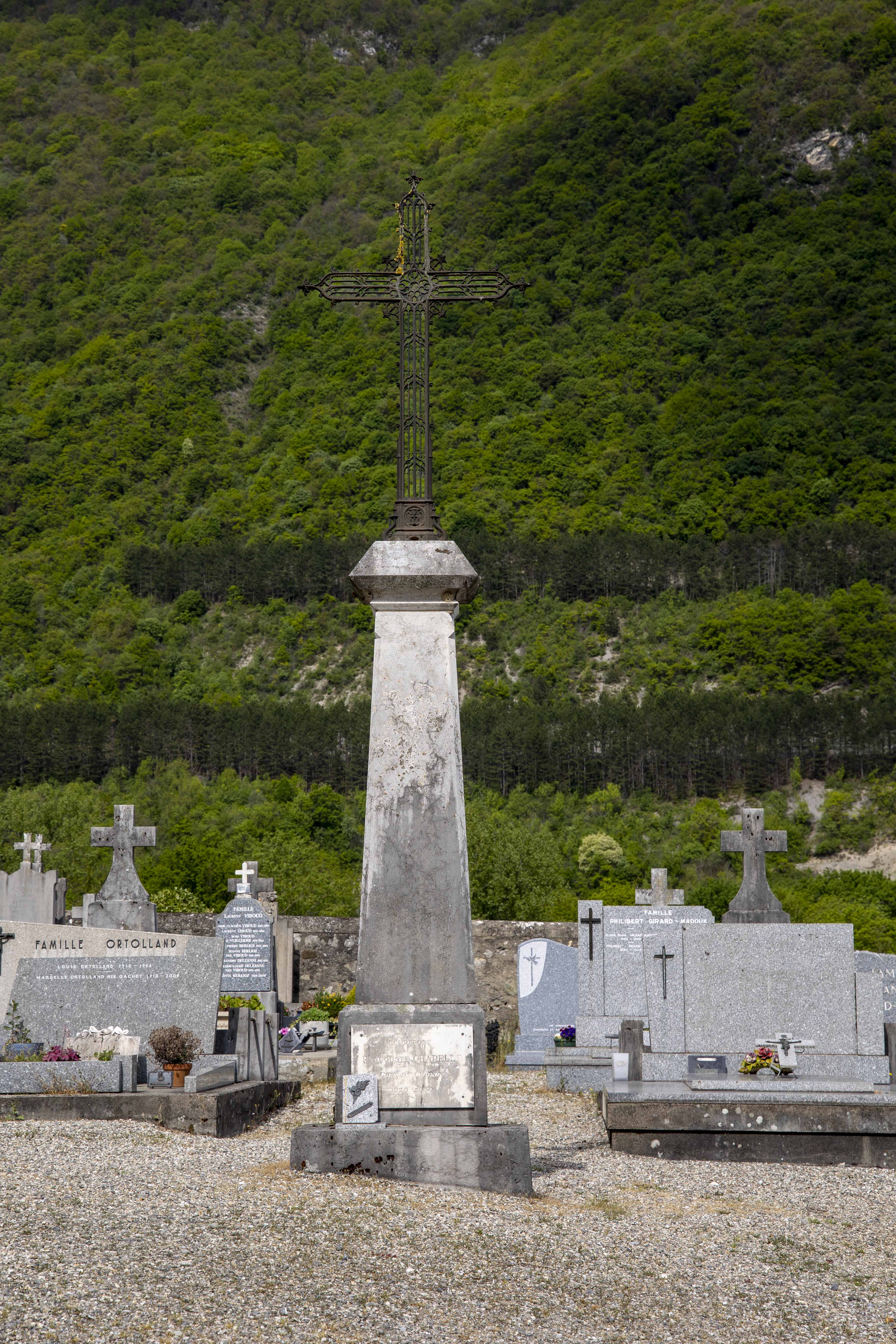 Croix du Cimetière.jpg