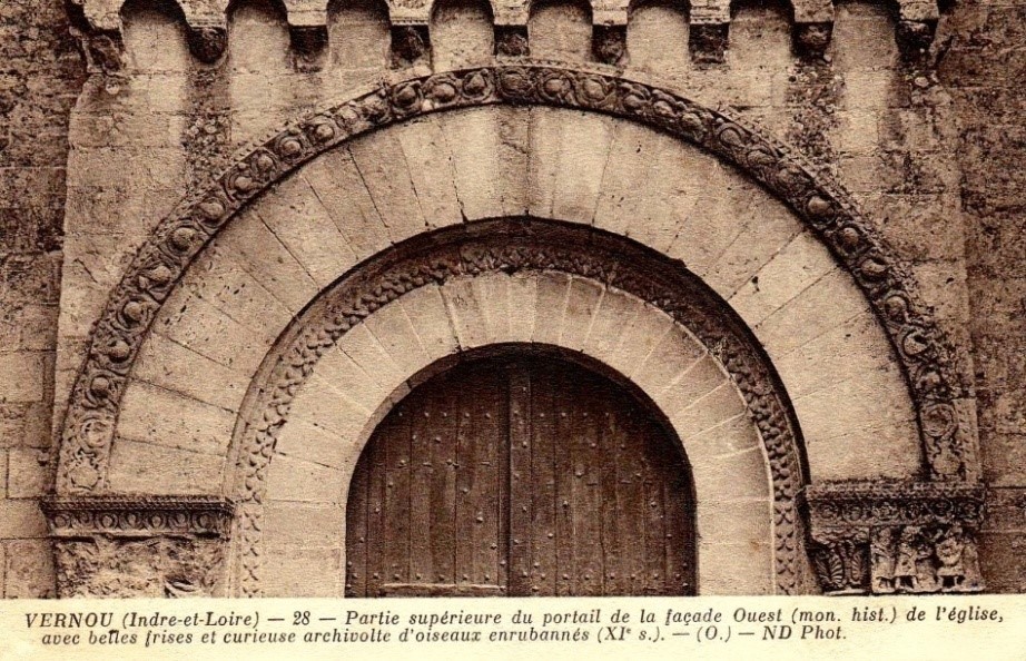 Fronton église.jpg