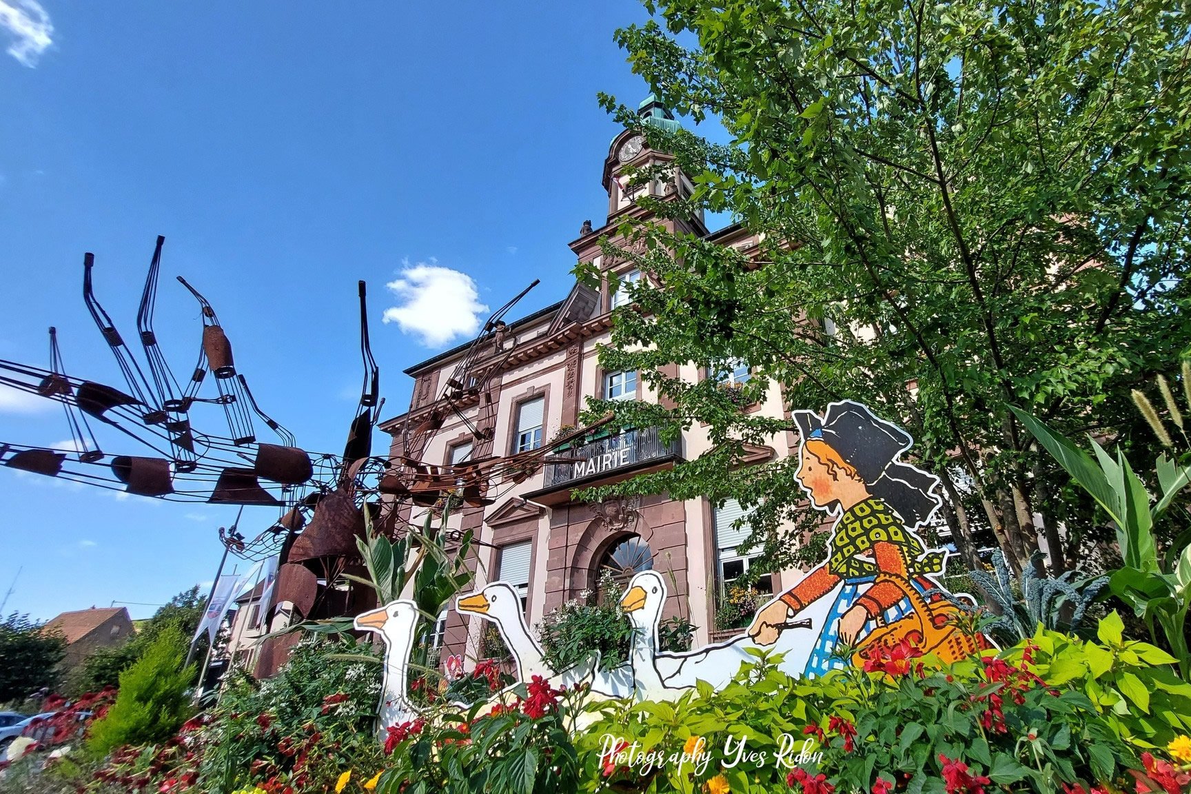 village_fleuri@yves_ridon.jpg