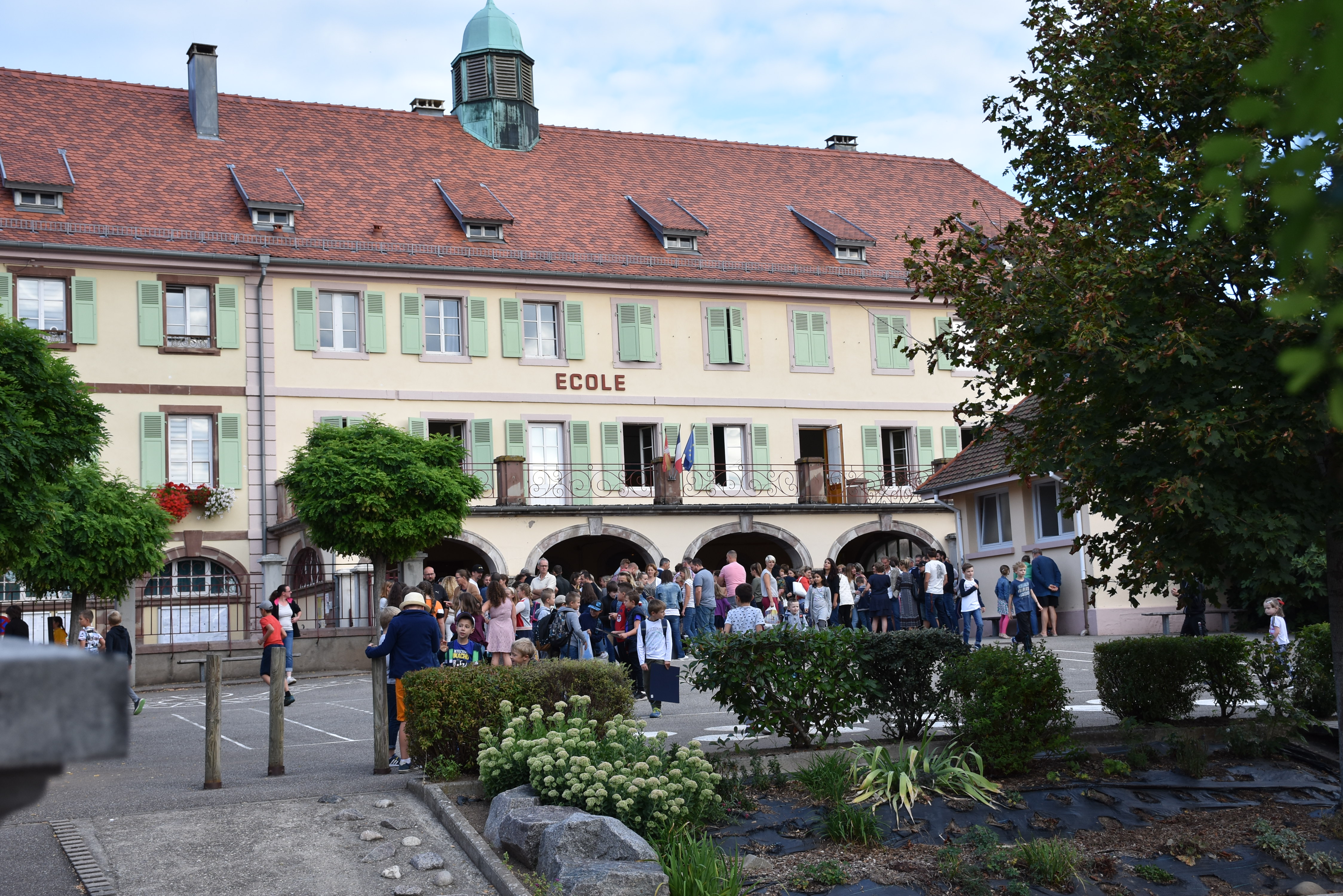 Ecole élémentaire.jpg