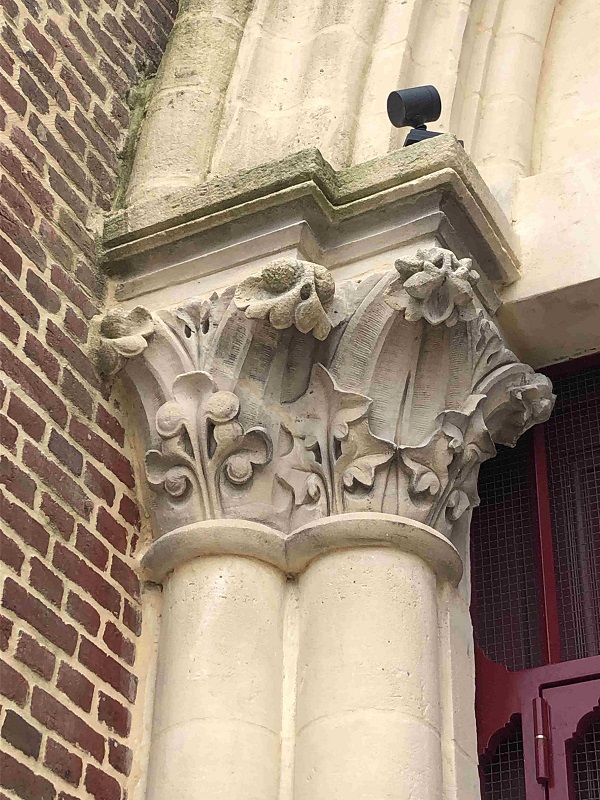 porte eglise detail.jpg