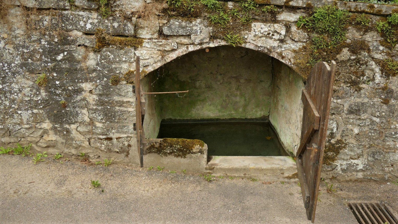B3 ancien porte.jpg