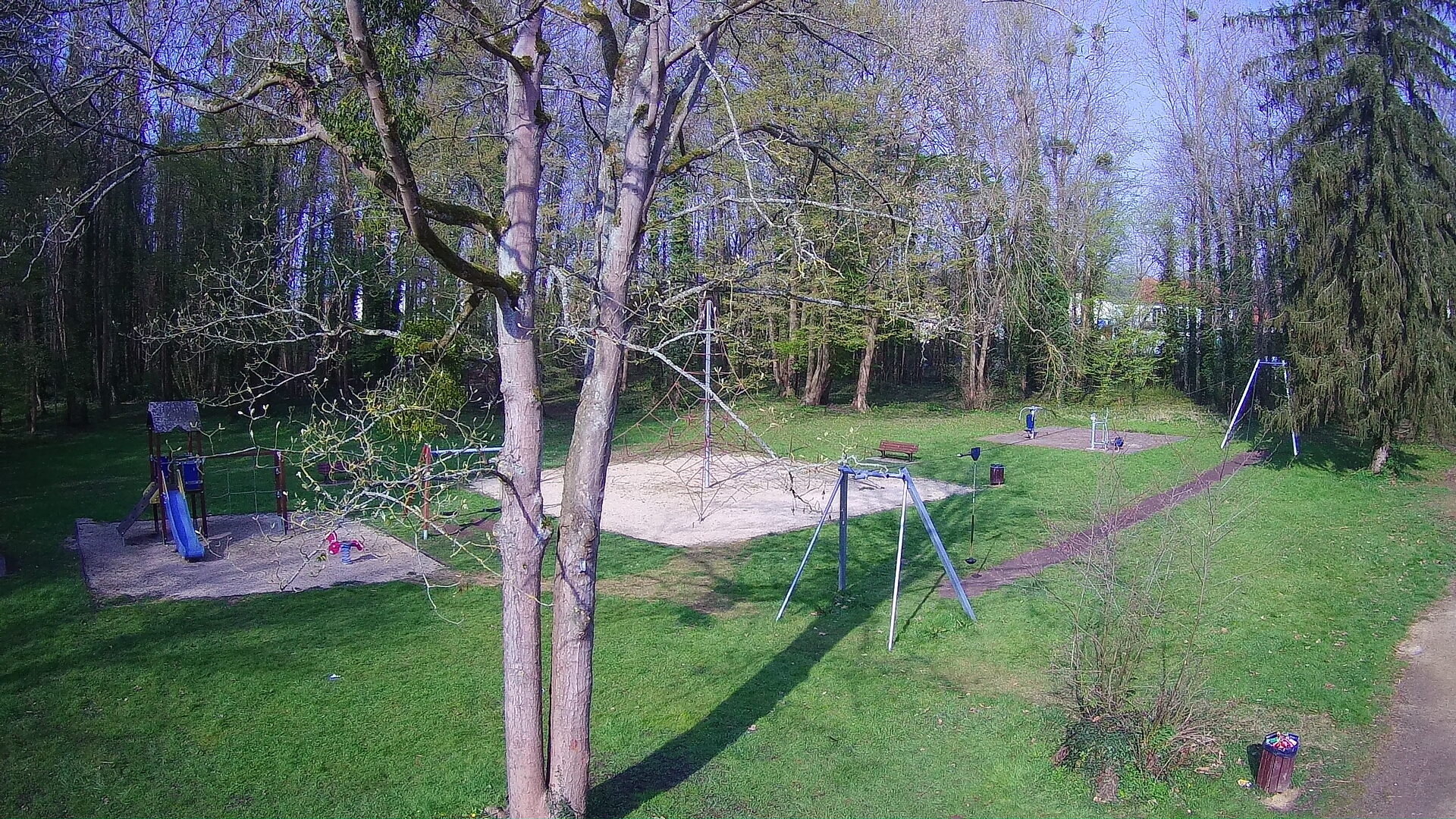 18-04-21 parc anne morgan _1_.jpg