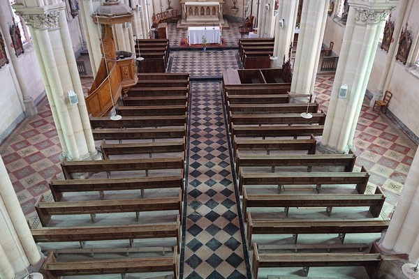 interieur église 2.jpg