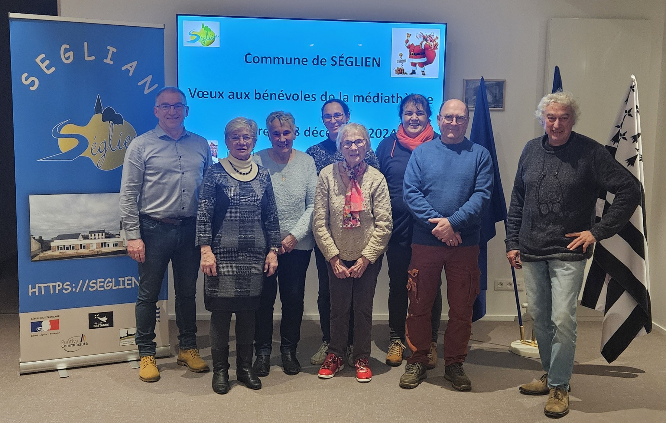 photo mediathèque et élus 2024.jpg
