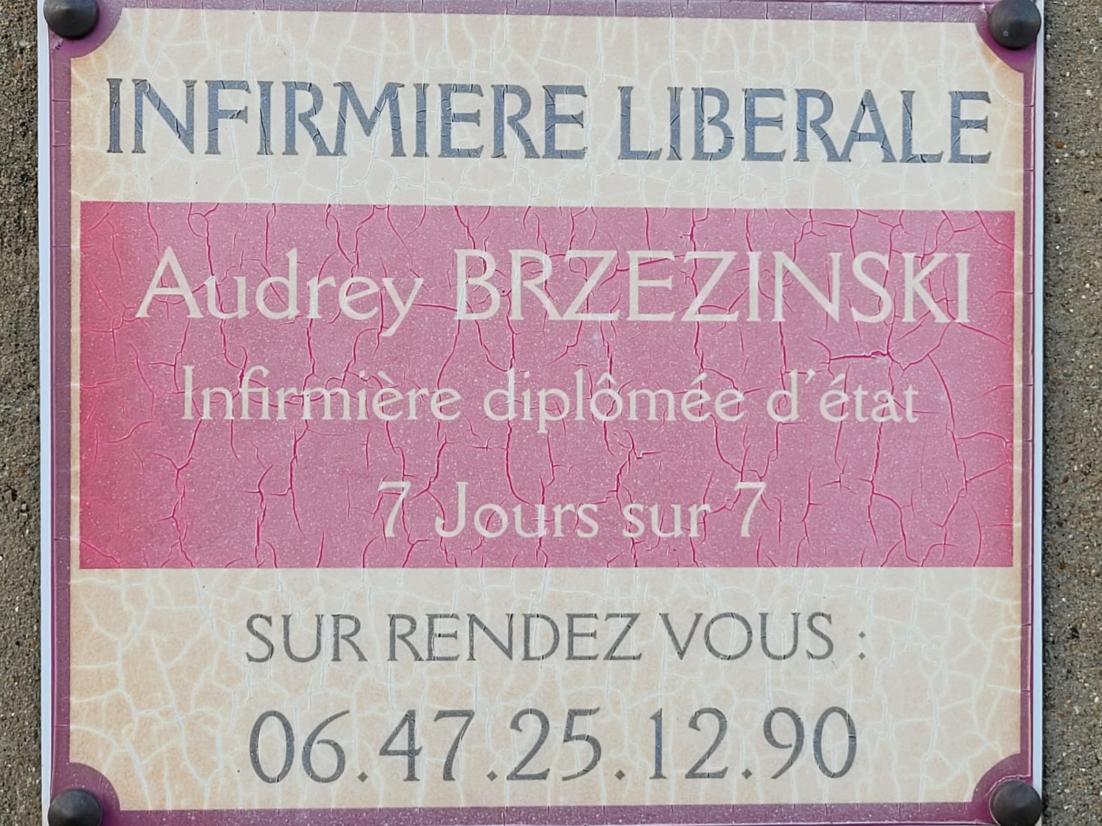 infirmière BRZEZINSKI.jpg