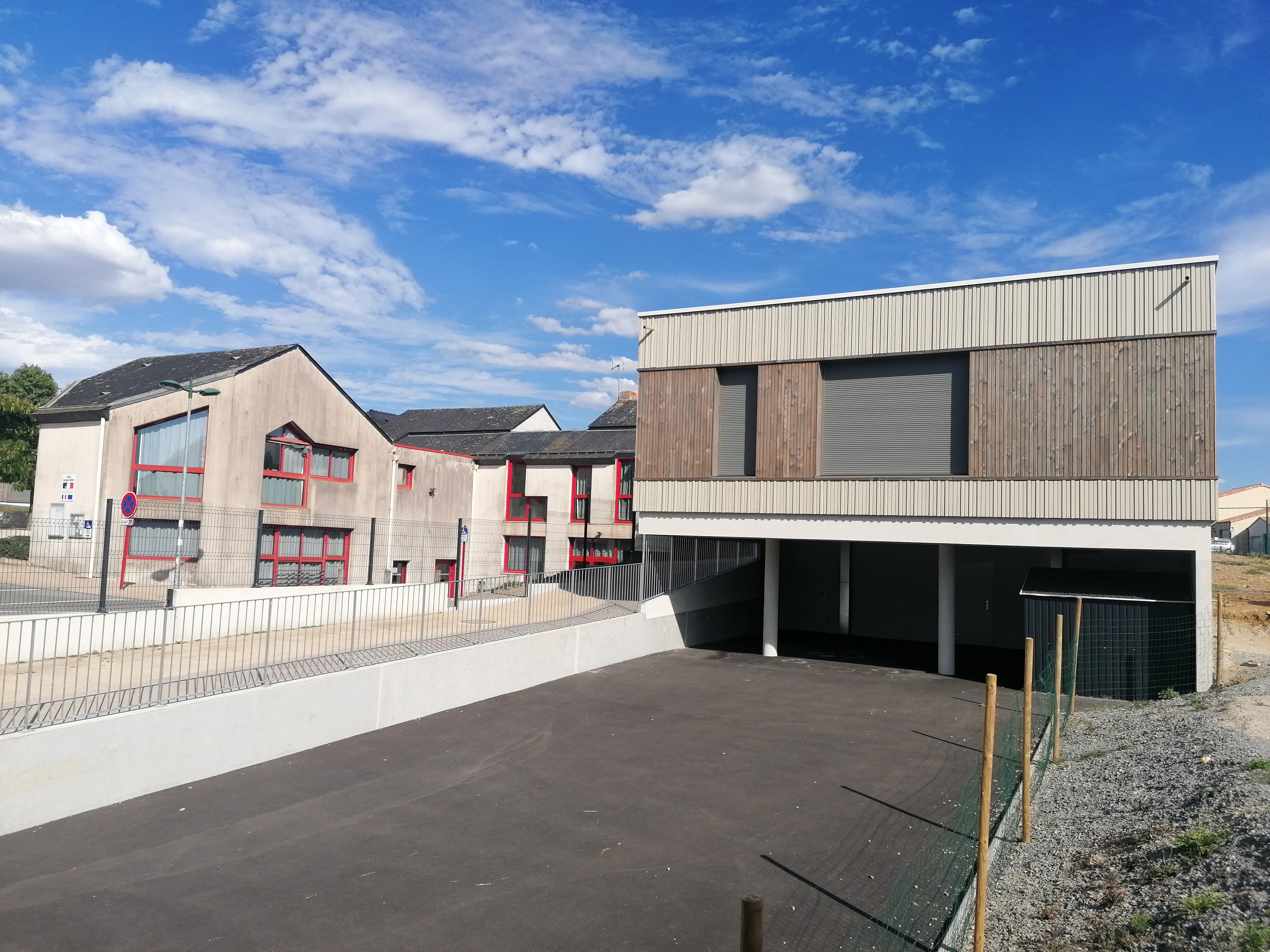 Ecole Jacques Brel.jpg