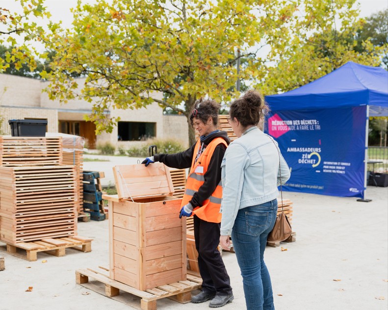 Distribution Composteurs LIGHT.jpg