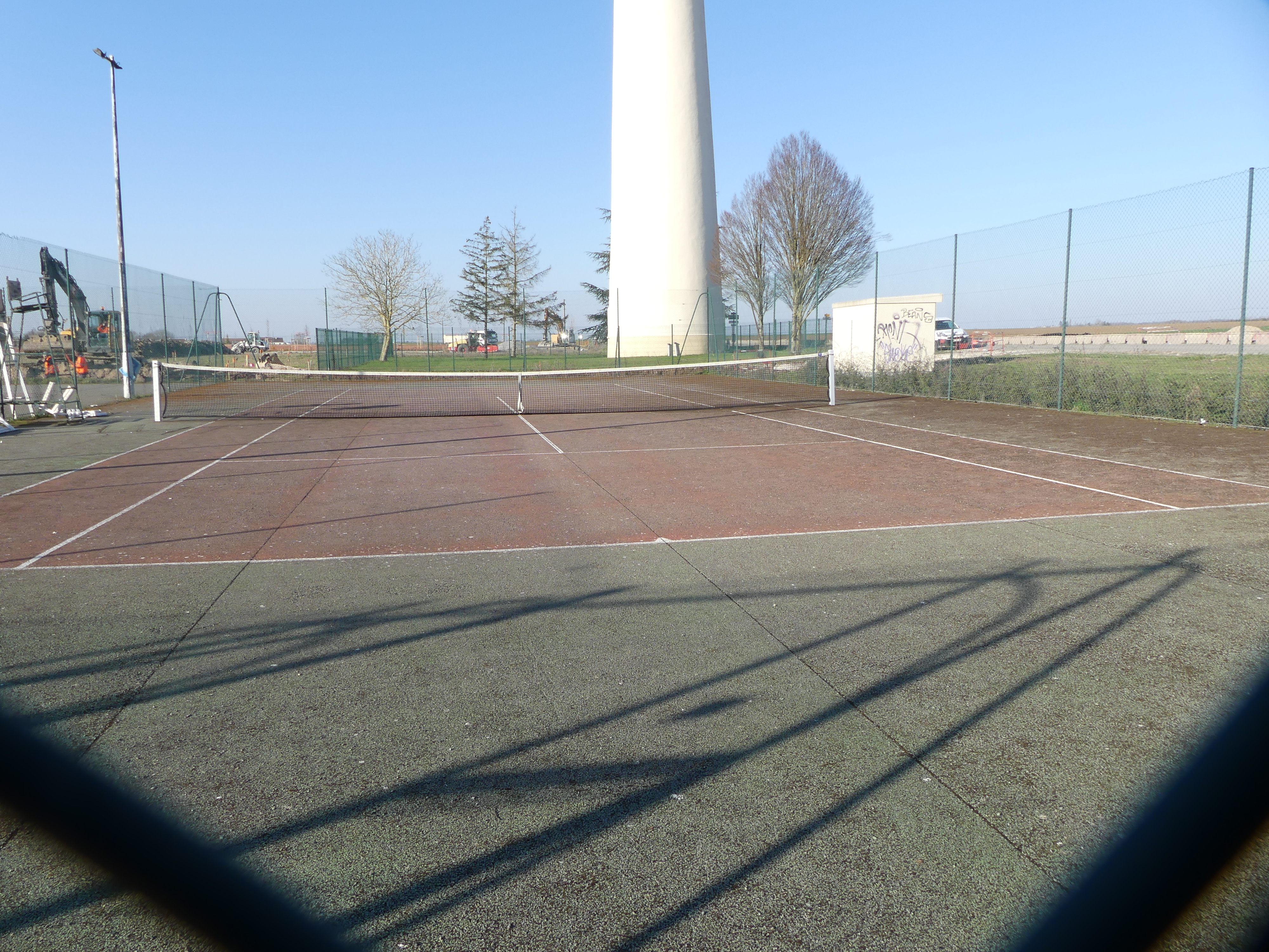 terrain de tennis.JPG