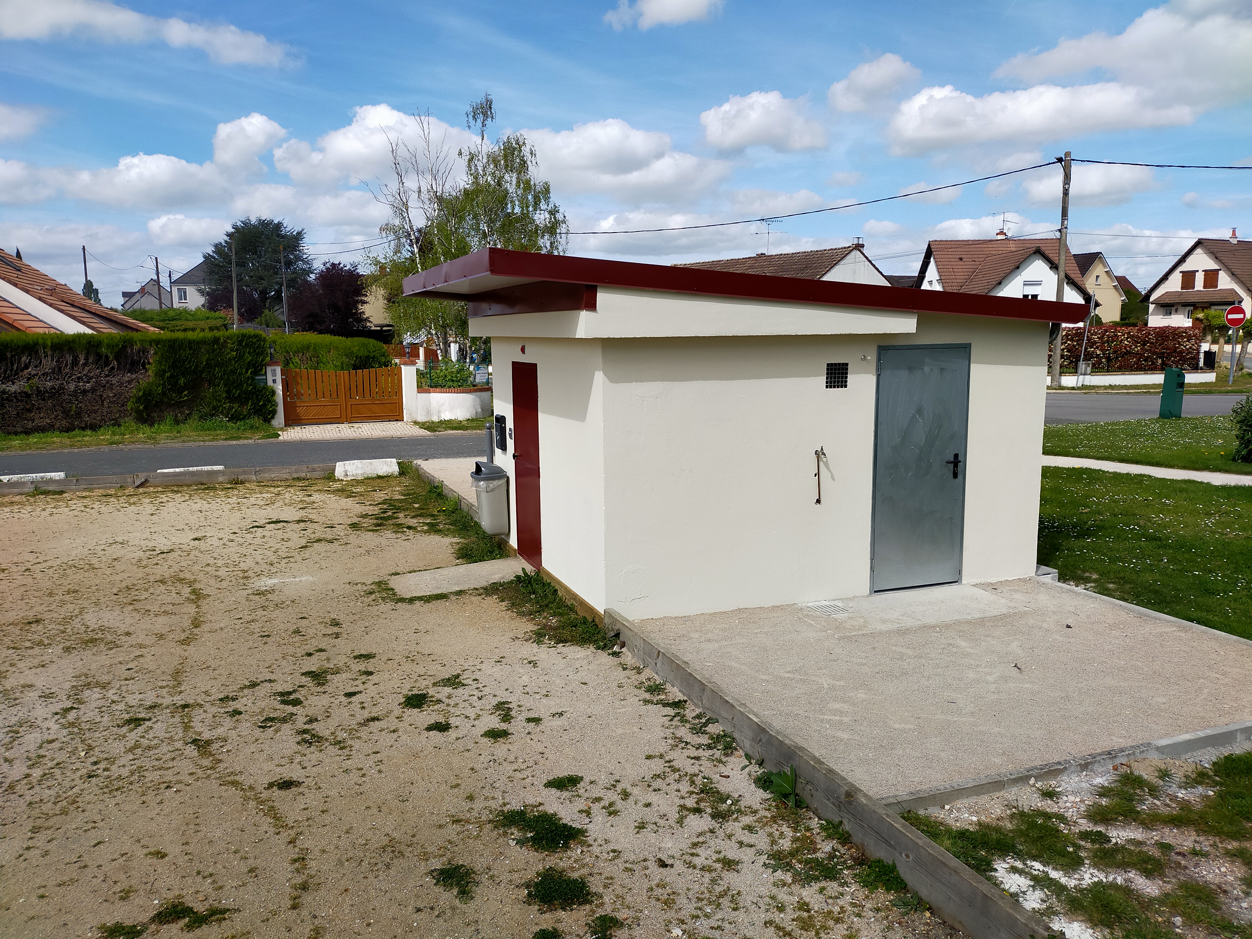 agrandissement des toilettes publiques aire de Gerpinnes.jpg
