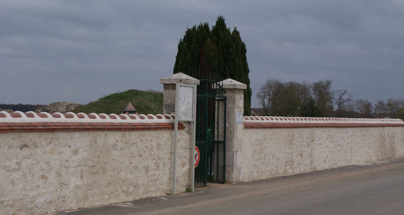 entrée du cimetière.JPG