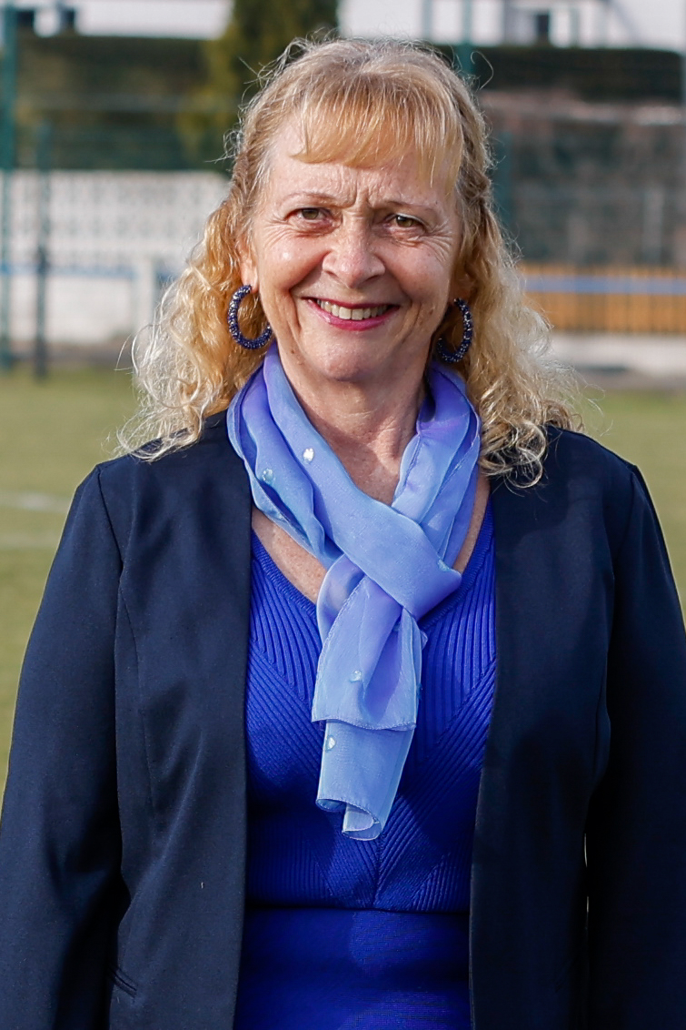 Christine Sceni.jpg