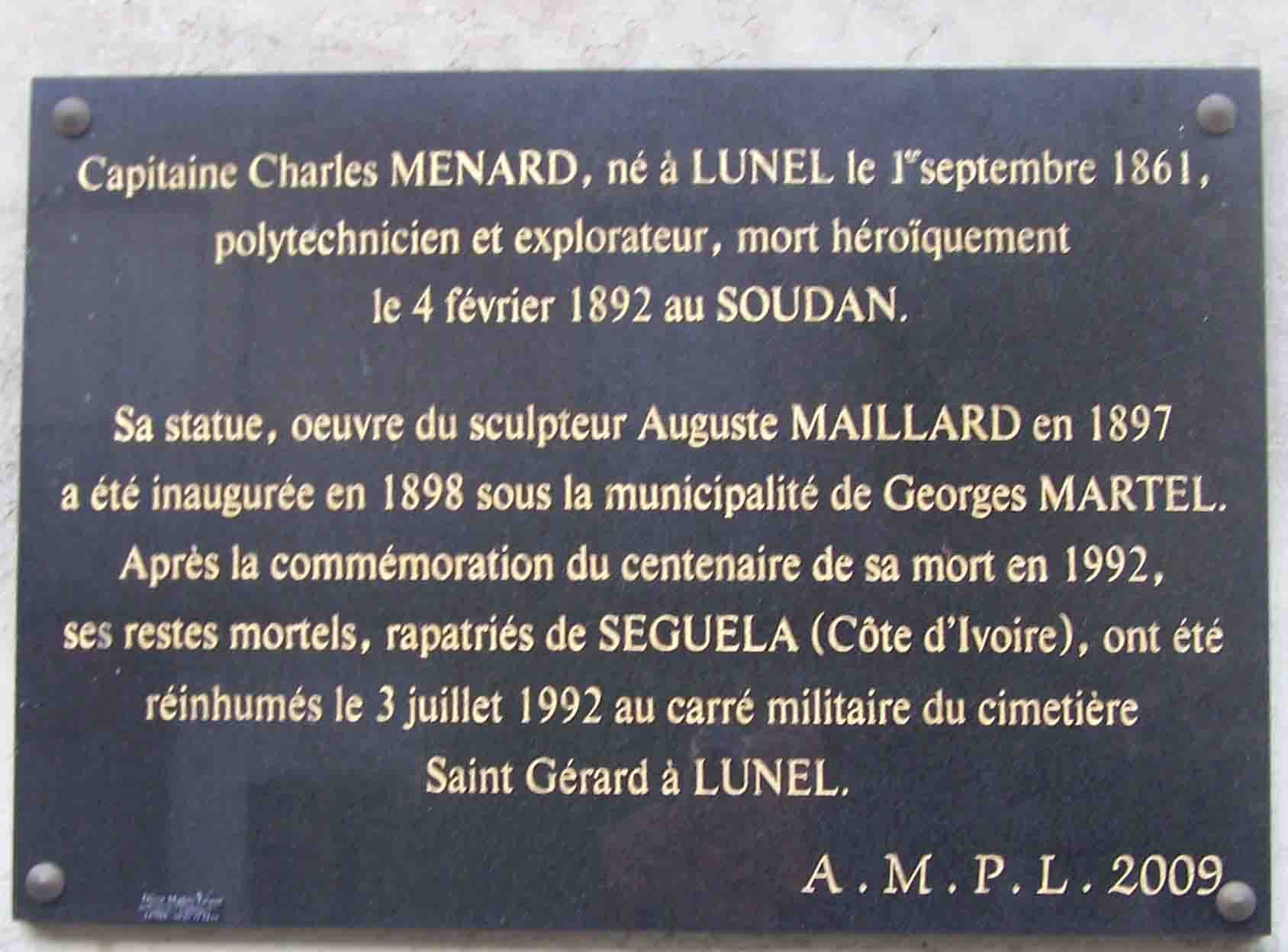 100_1905 R.jpg