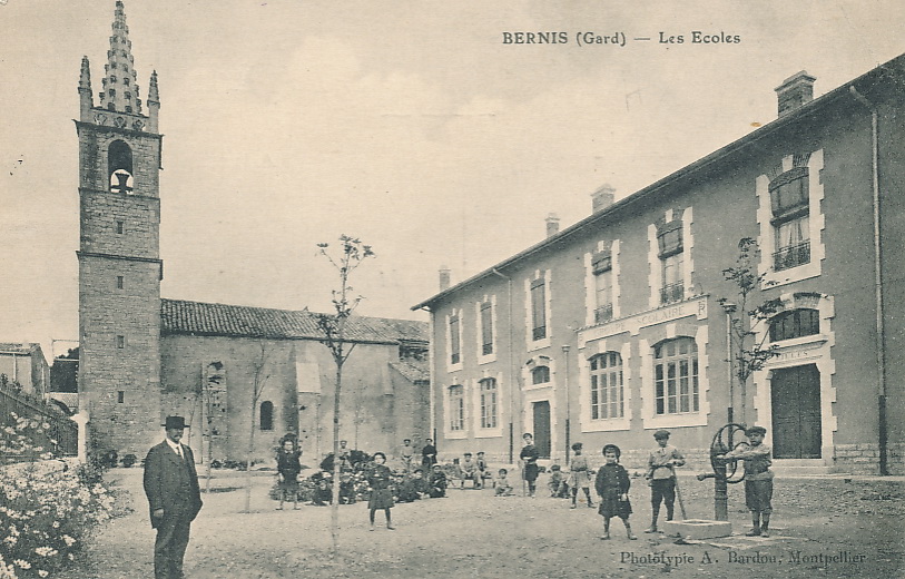 Bernis _Gard_ - Les Ecoles _01_.jpg