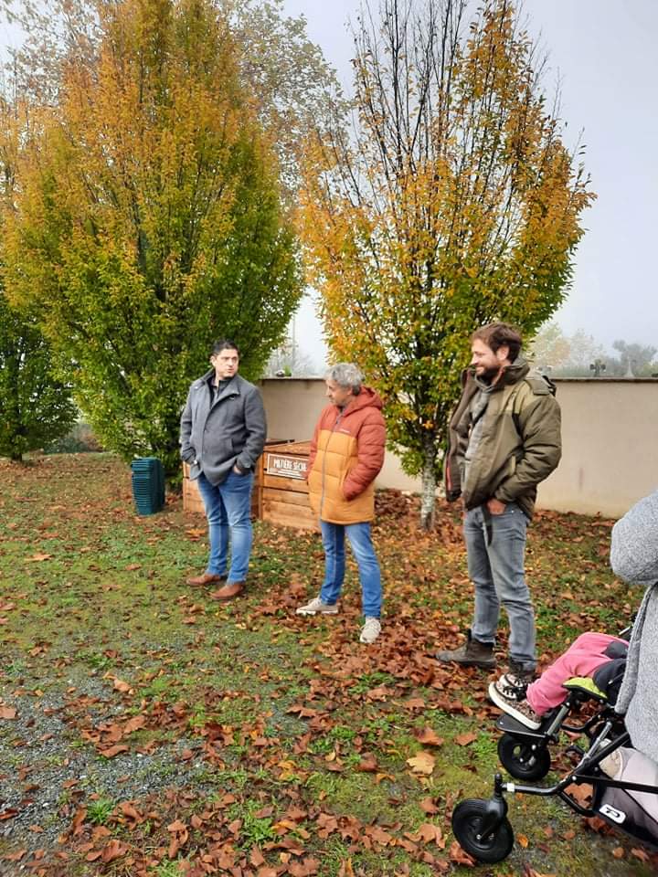 2021.11.11 Inauguration et formation du composteur collectif _1_.jpeg