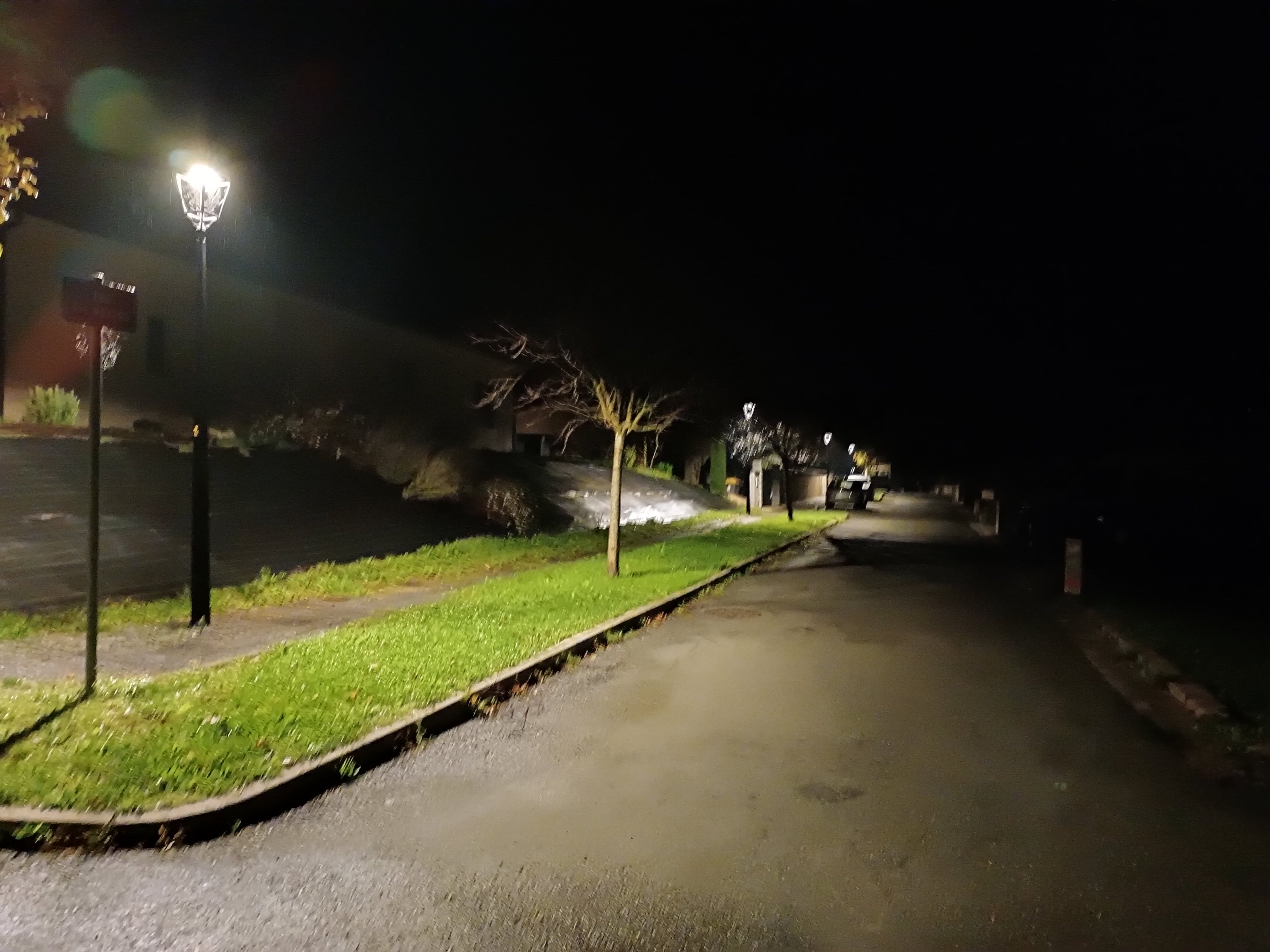 2024.10 Passage à l_éclairage LED.jpg