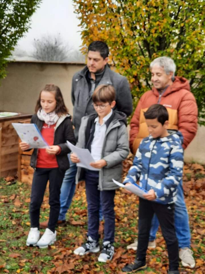 2021.11.11 Inauguration et formation du composteur collectif _9_.jpeg