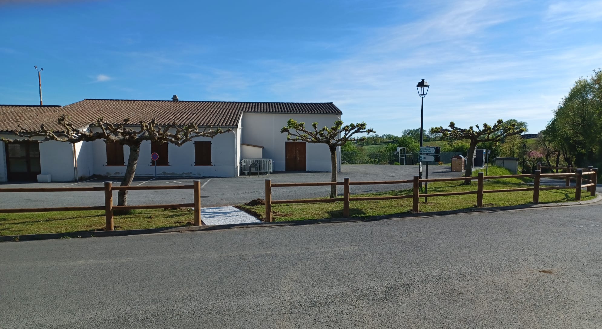 Visuel des barrières de la salle des fêtes