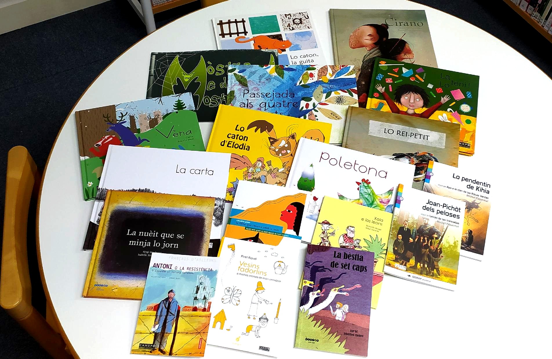 photo livres occitan offerts.jpg