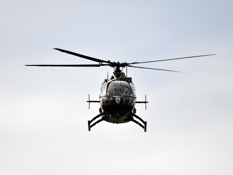 helicopter-8266194_1280.jpg