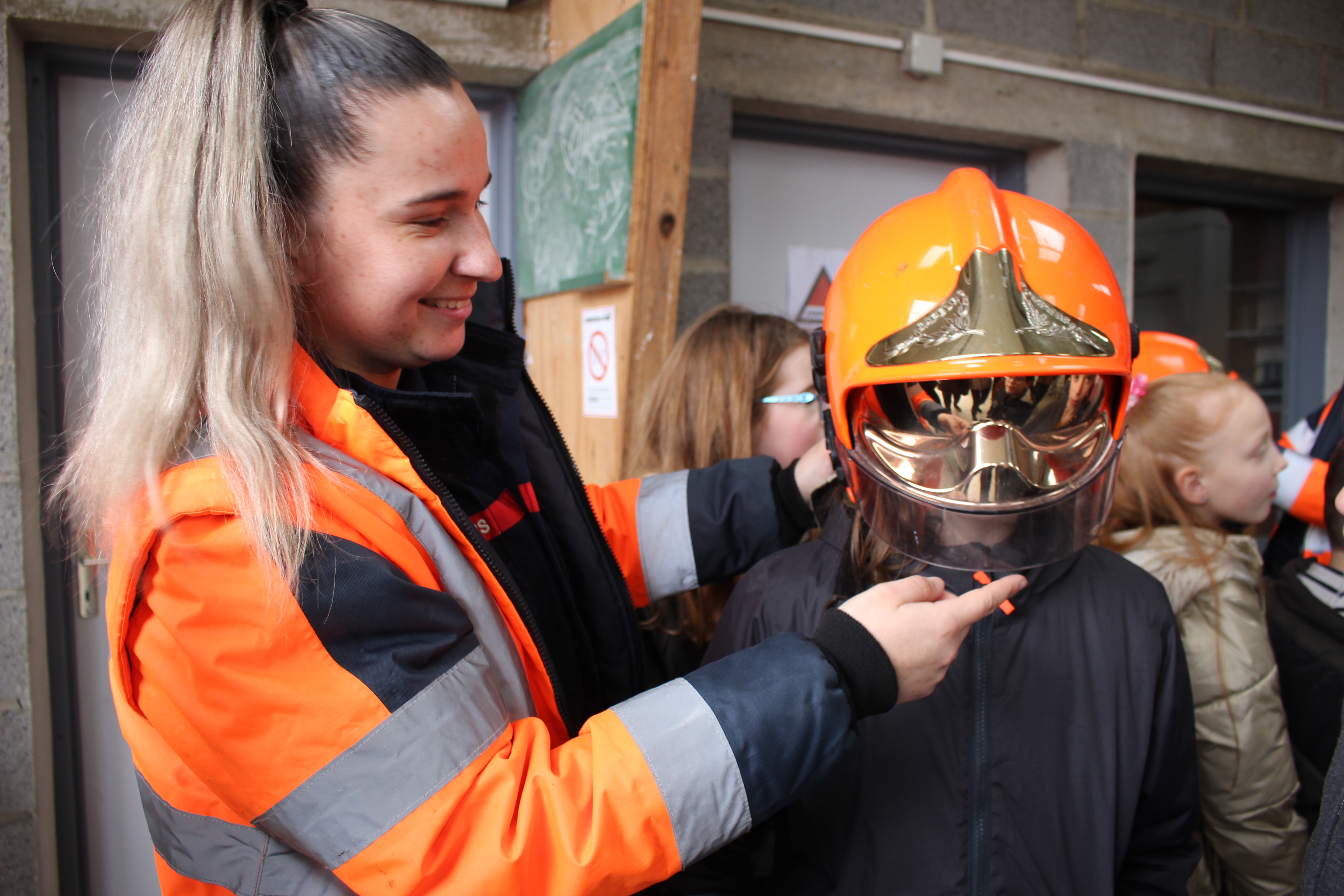 Ecole publique - visite caserne.jpg