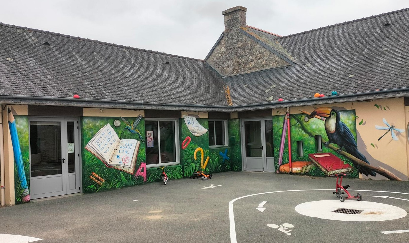 03-10-2025 - Fresque école2.jpg