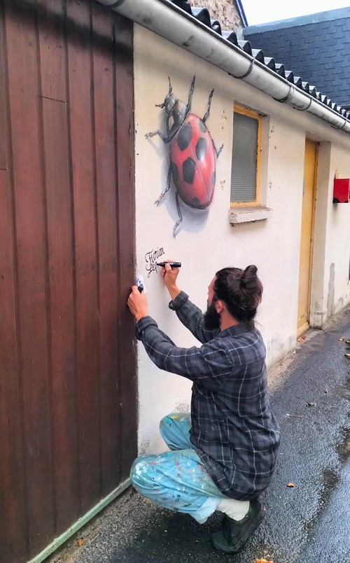 03-10-2025 - Fresque école.jpg