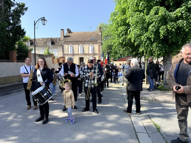 CEREMONIE 8-05 1.jpeg