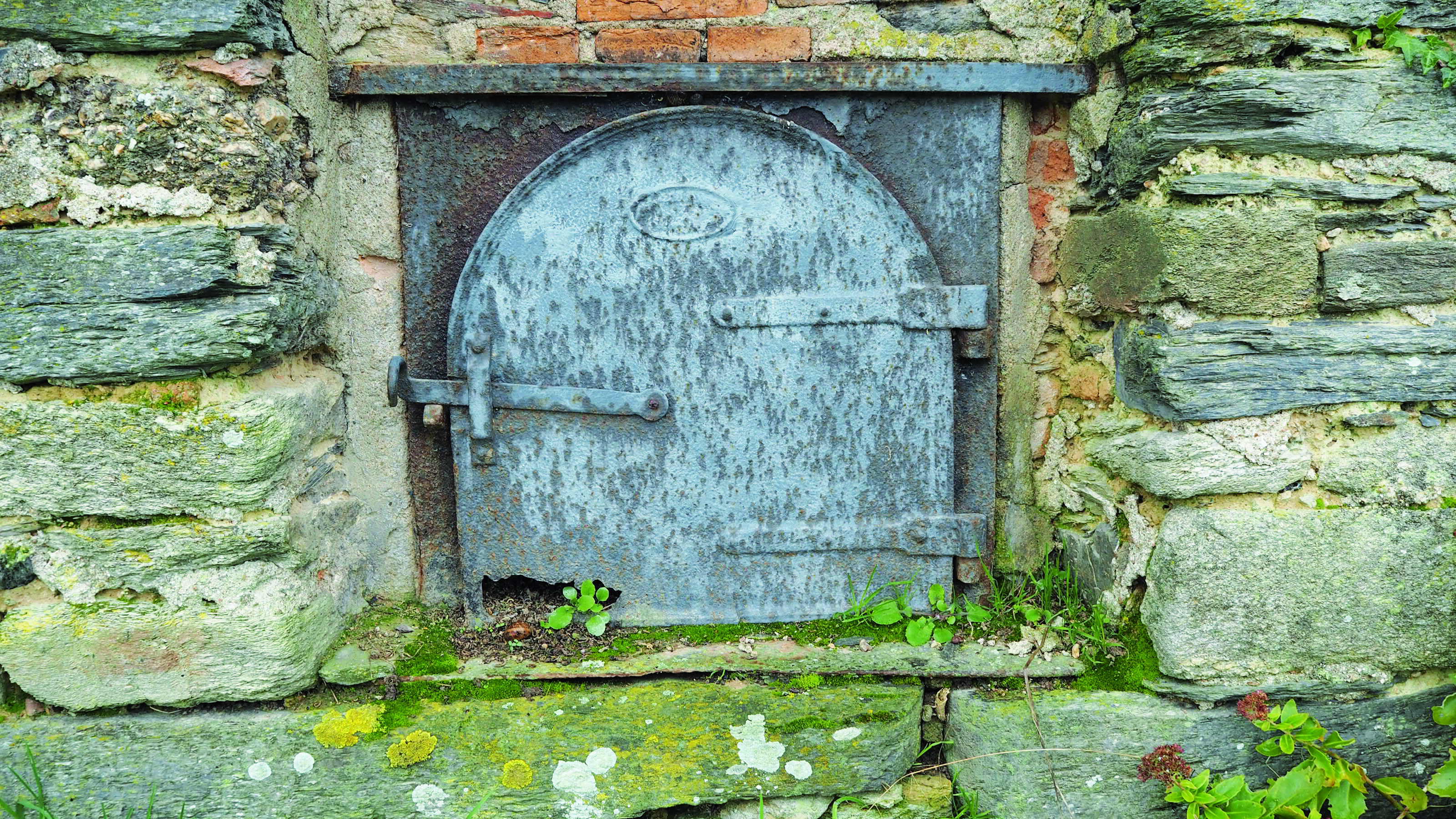 porte four La Butte Rossard.jpg
