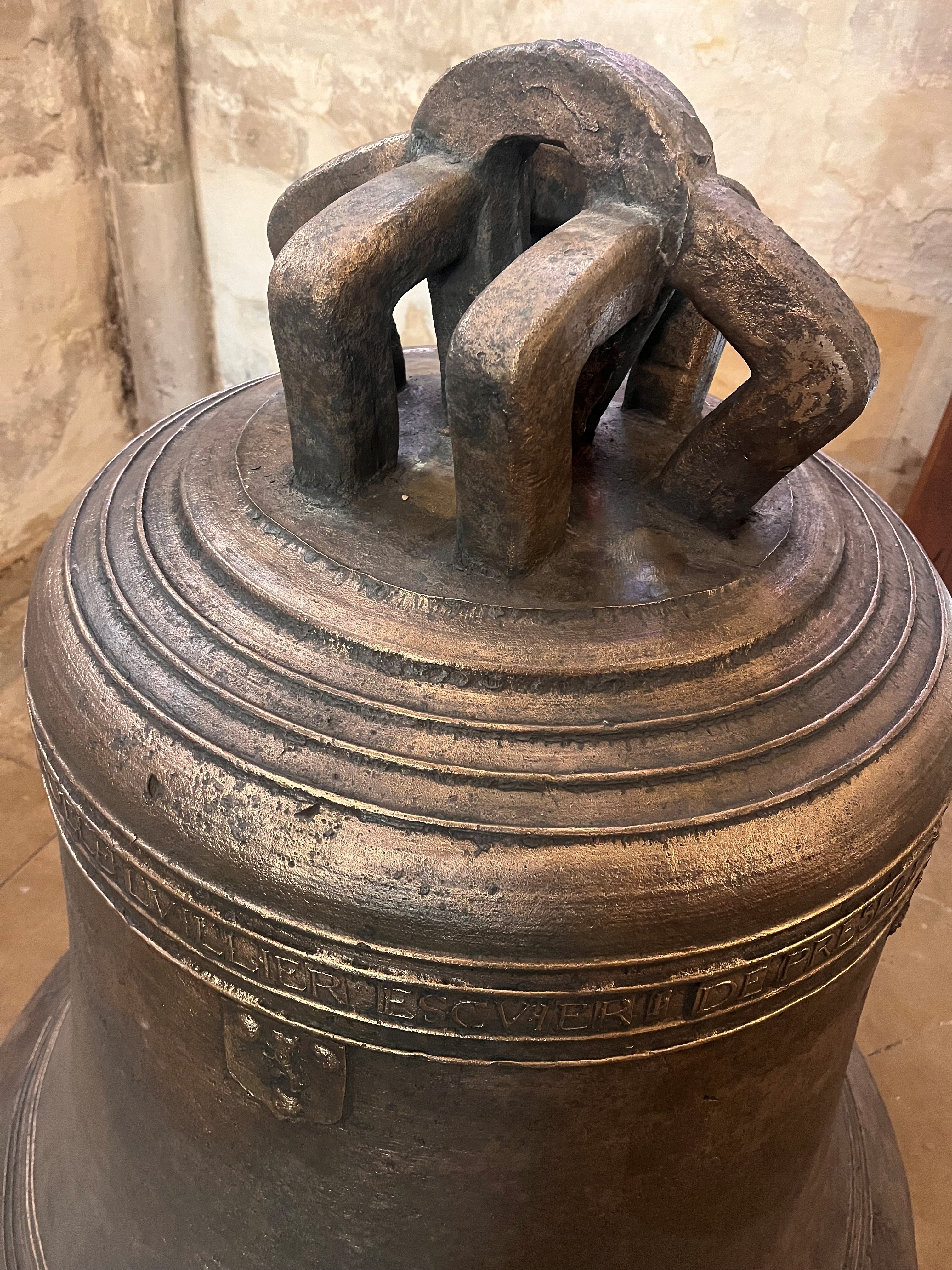 Cloche 2.jpg