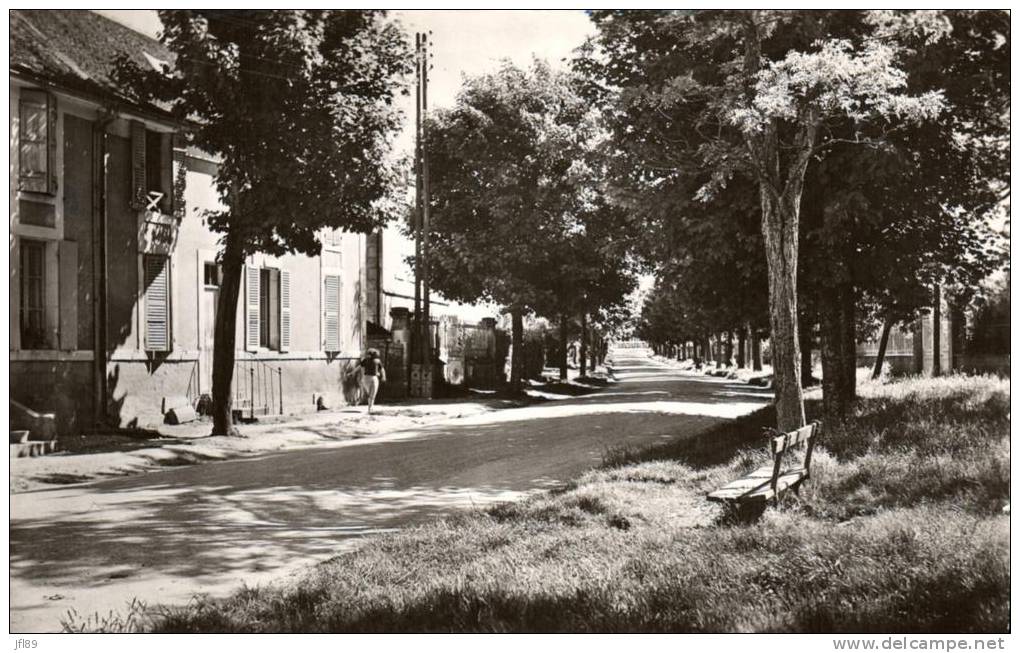 av. de la gare.jpg