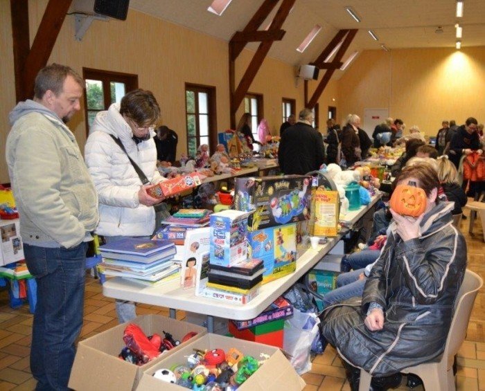 brocante-jouets-2013-1.jpg