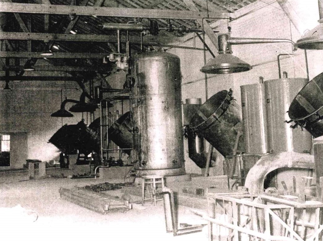 DISTILLERIE RICQULES.jpg