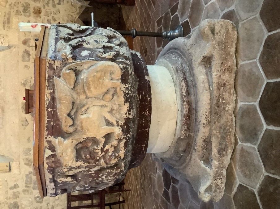 fonds baptismaux.jpg