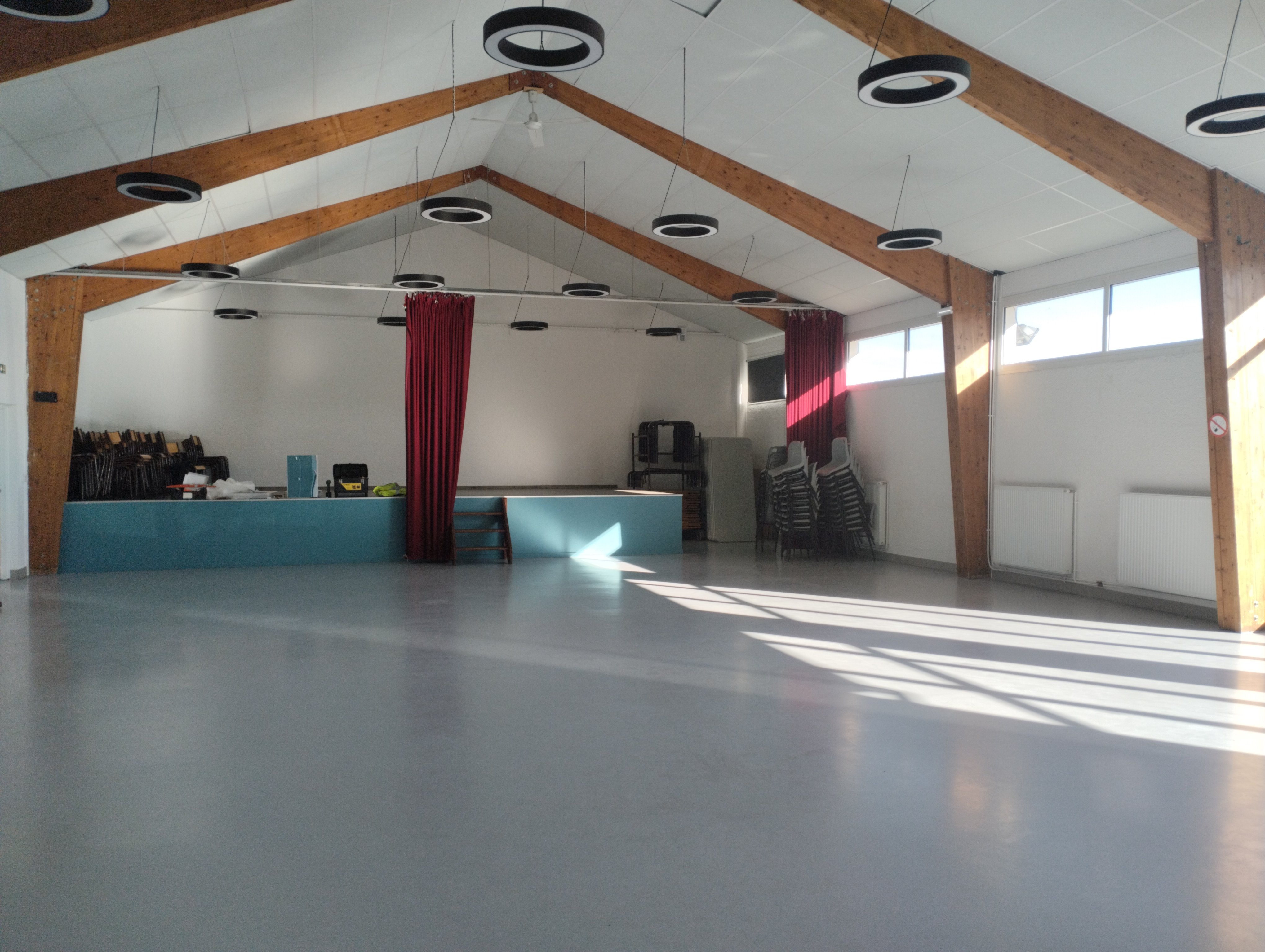 salle des fêtes.jpg