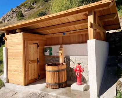 Photo Fontaine Meyries.jpg