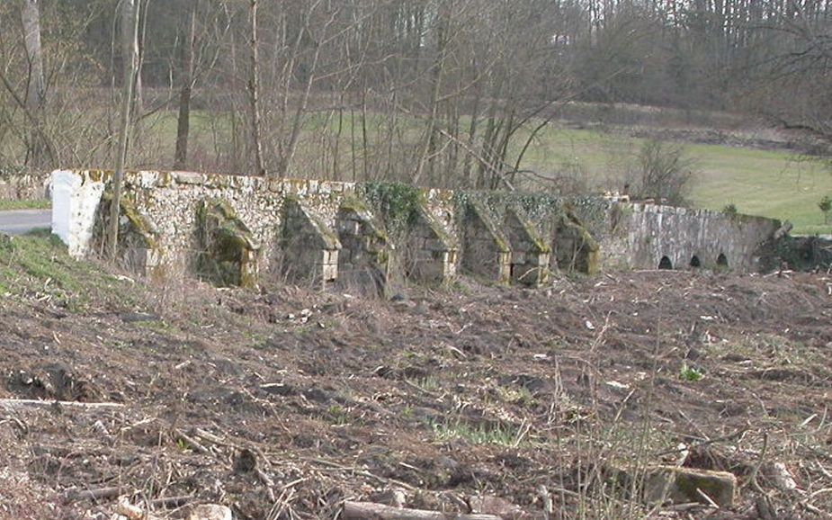 arches pont Folleville.jpg