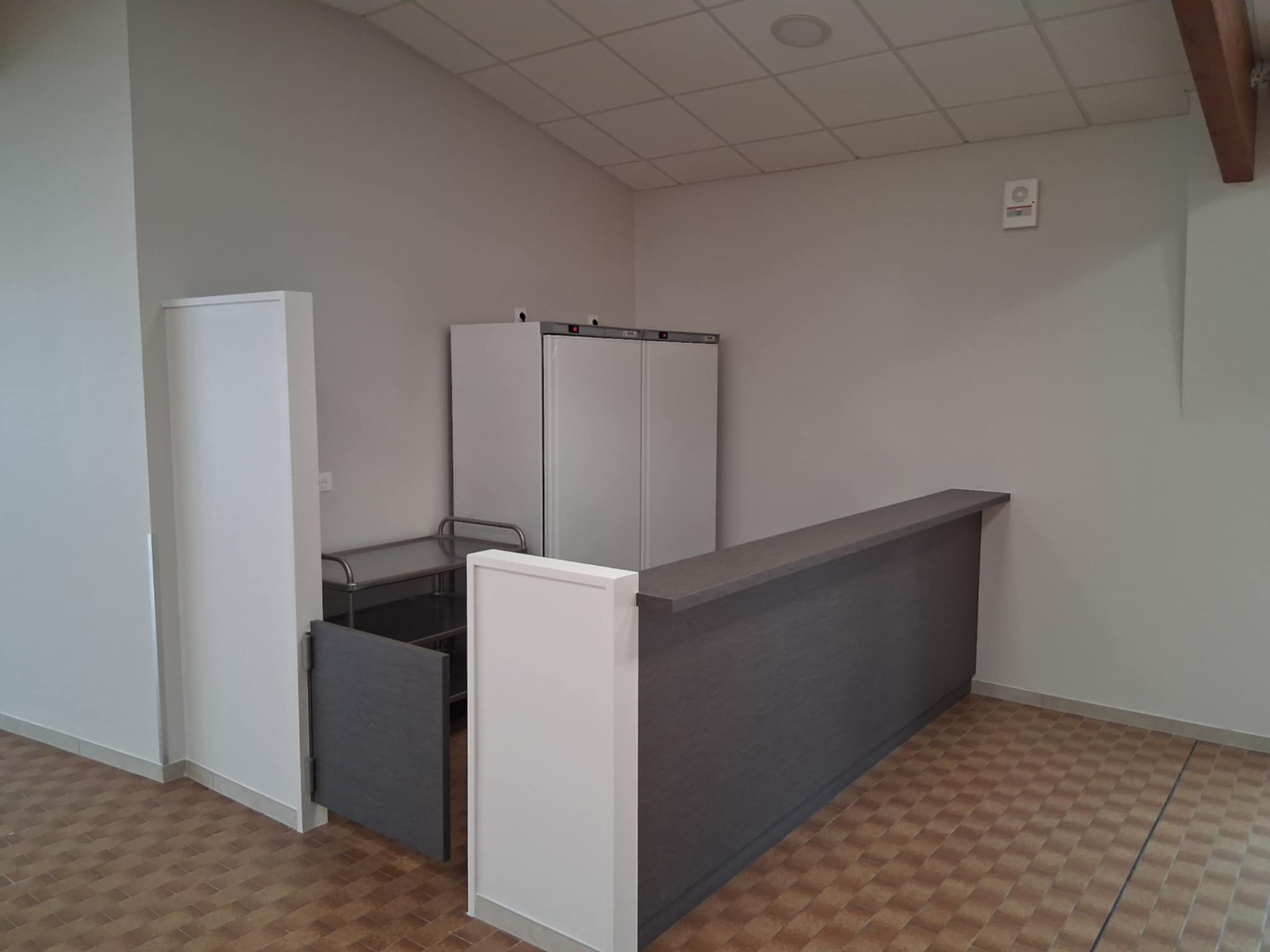 bar 2.jpg