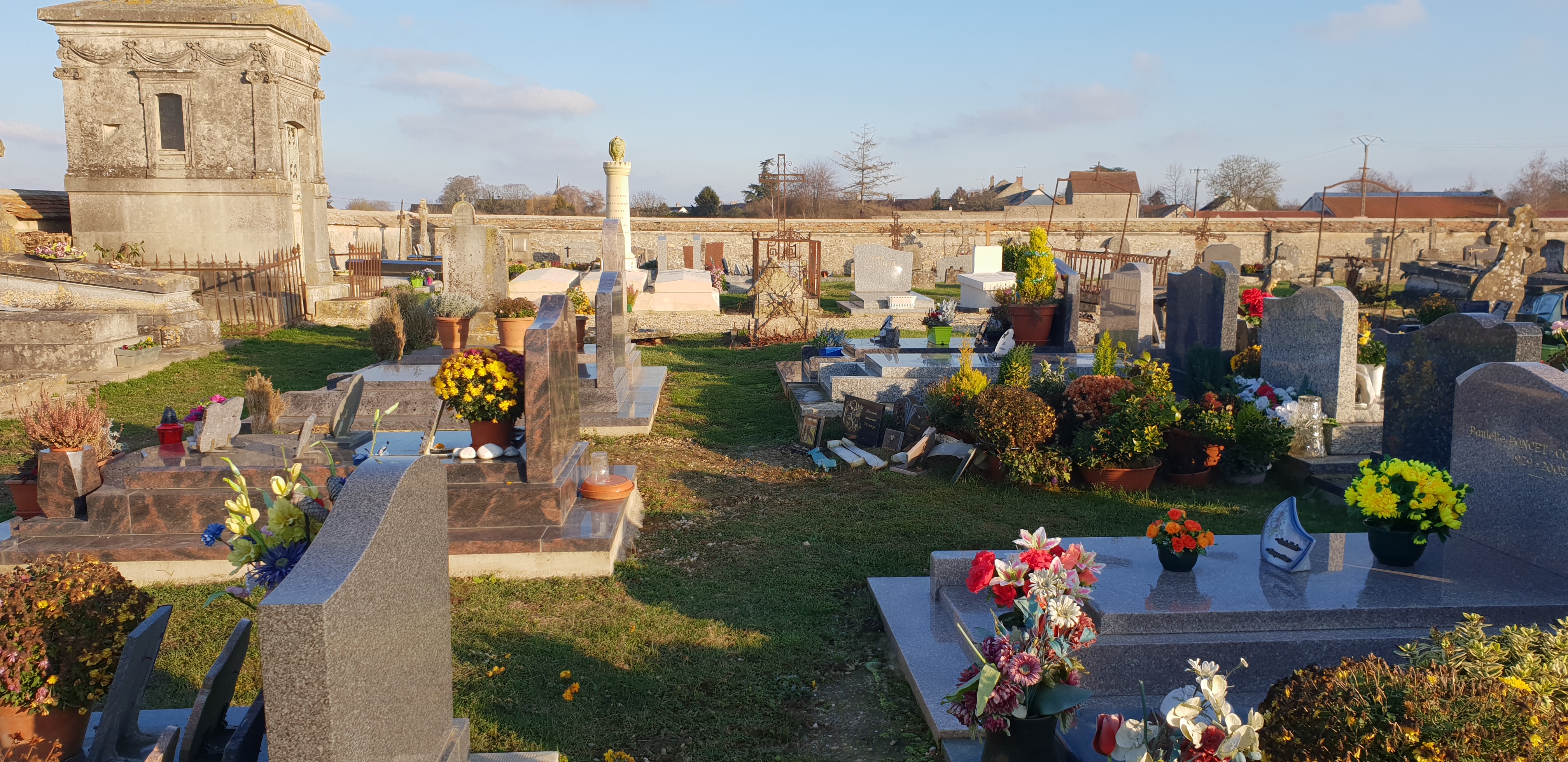 Cimetière Crisenoy.jpg