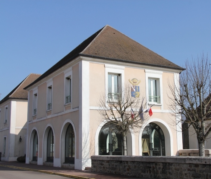 mairie-voulx.jpg