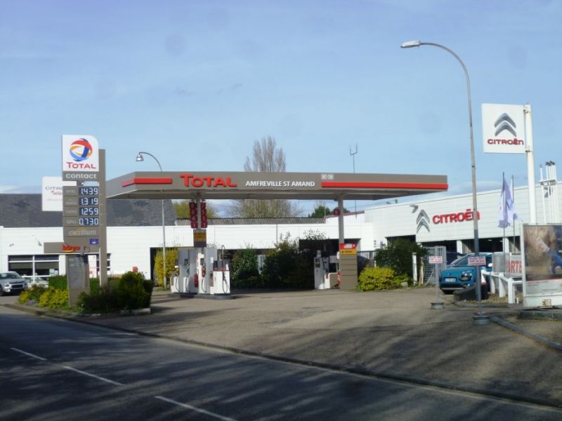 Garage DOLPIERRE.jpg