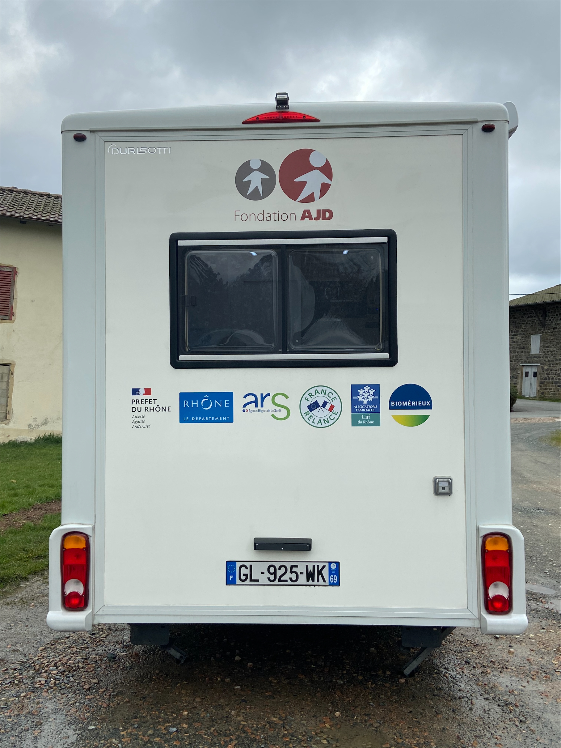 Buss arrière 2.jpeg