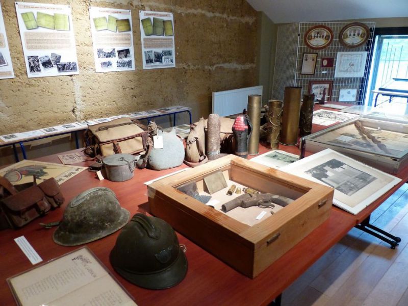 Exposition permanente Guerre 14-18.jpg